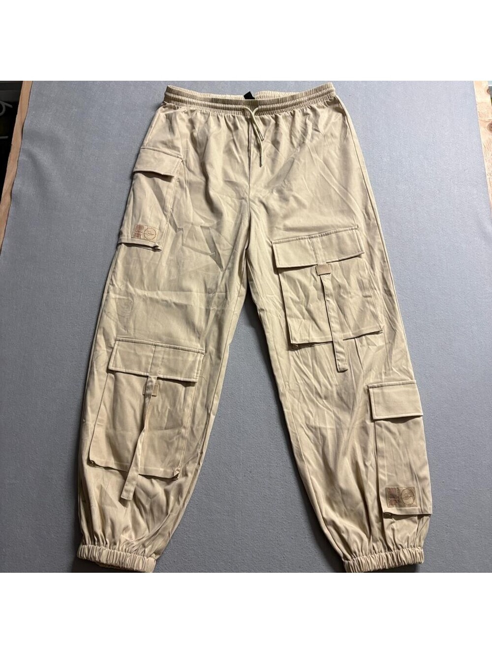 PrettyLittleThing Shape Cargo Pants Womens US 14 Beige Elastic Waist Jogger